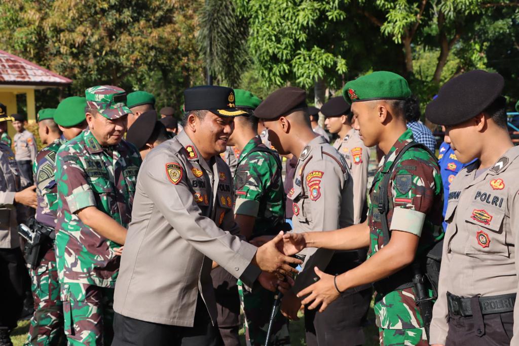 Hari Pertama Kerja, Polres Bateng dan Korem 045/Gaya Gelar Apel dan Halal Bihalal