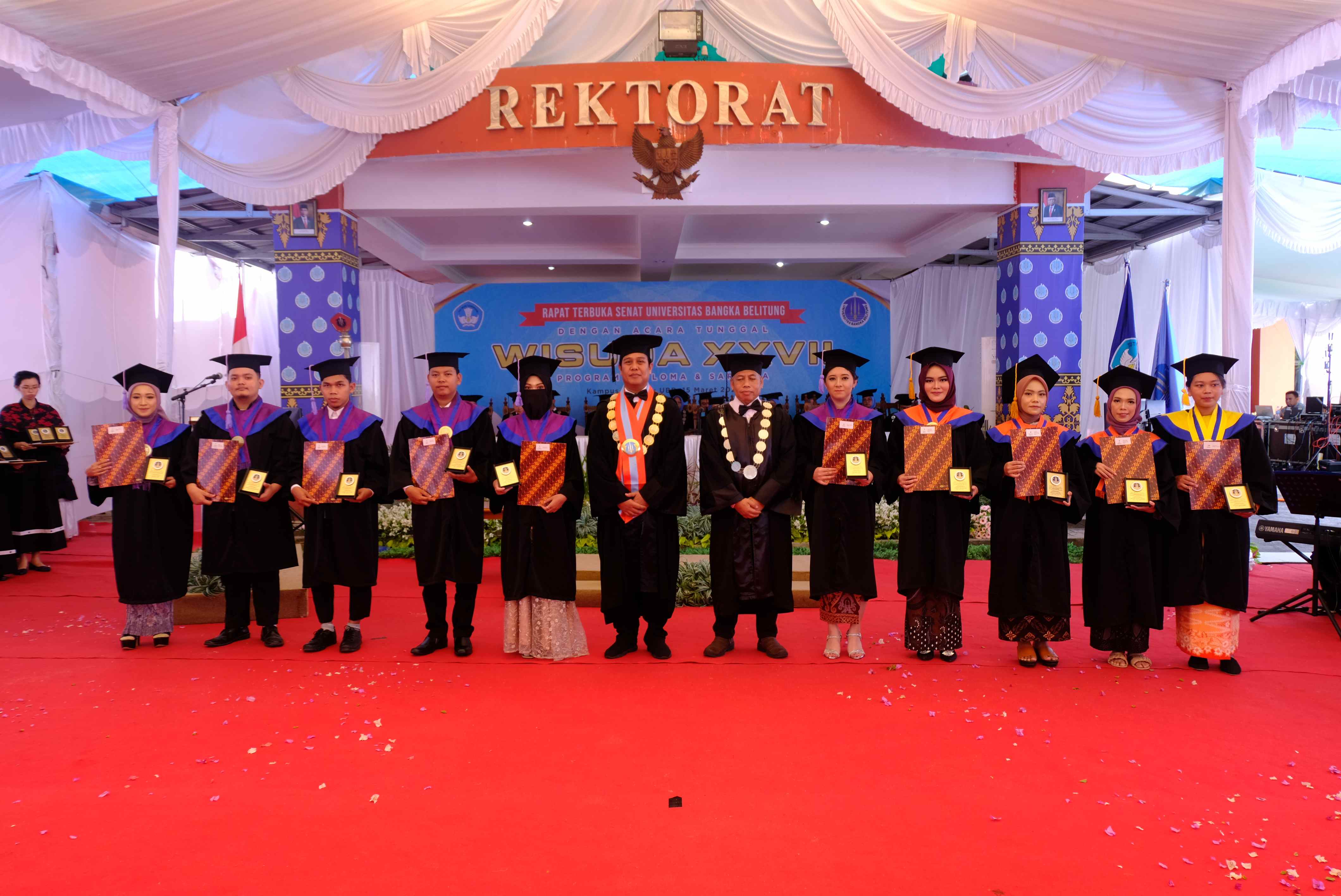 Resmi Sarjana, 337 Wisudawan UBB Pakai Ijazah Elektronik