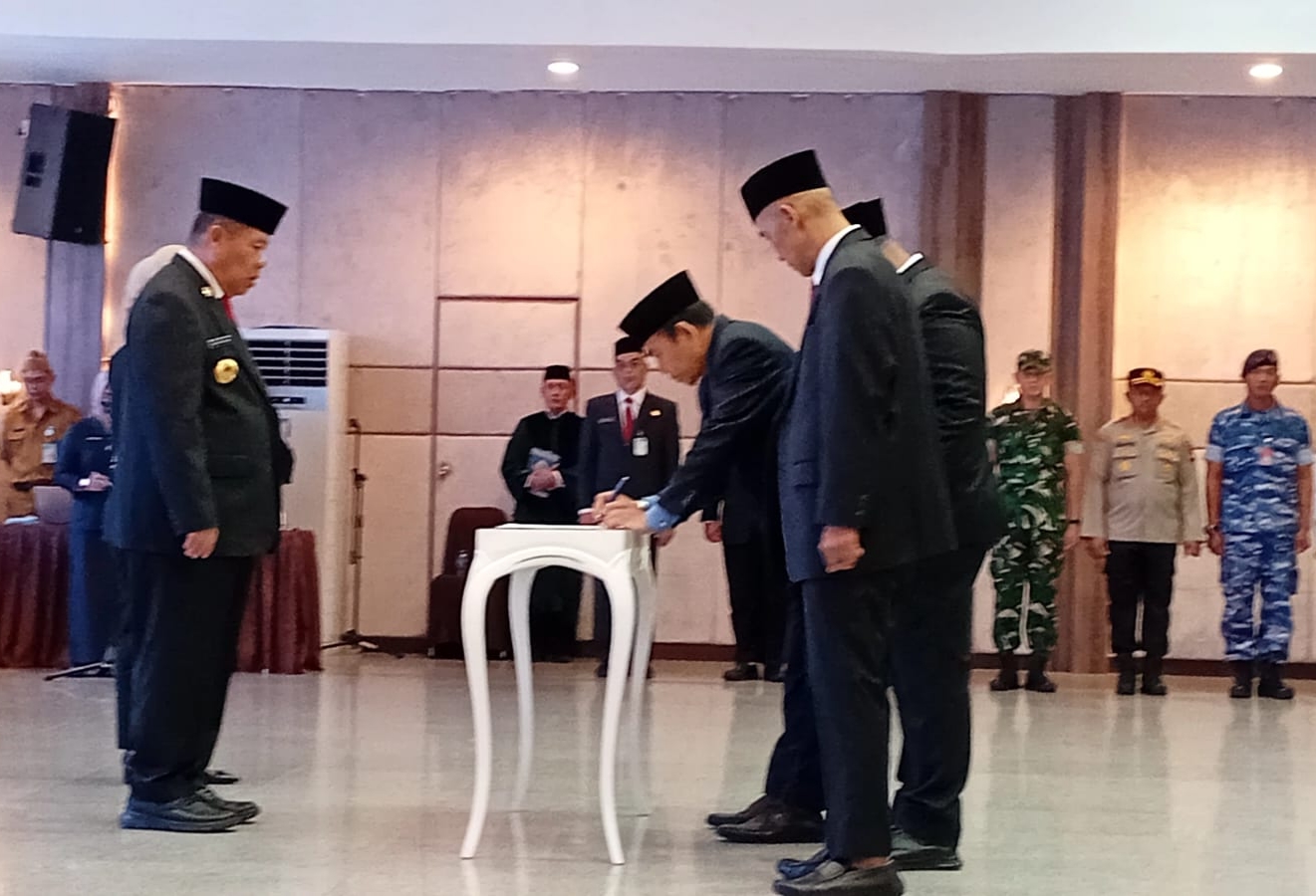 Gubernur Hidayat Rombak Eselon II, Haris, Yunan dan Asban Tukar Posisi 