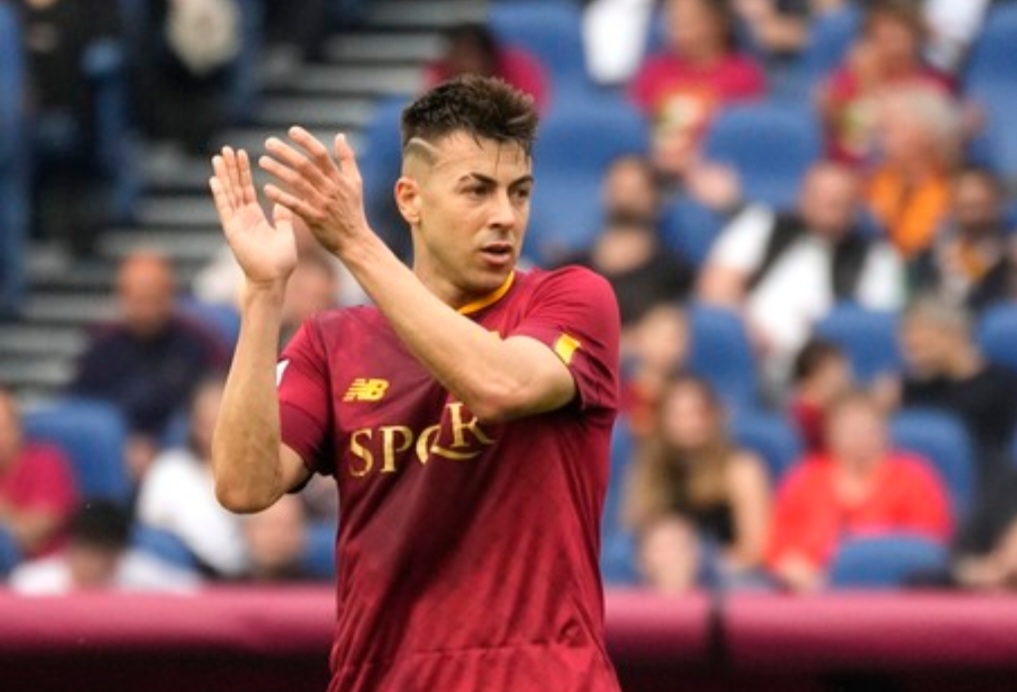 Mourinho Kartu Merah, EL Shaarawy Menangkan Roma