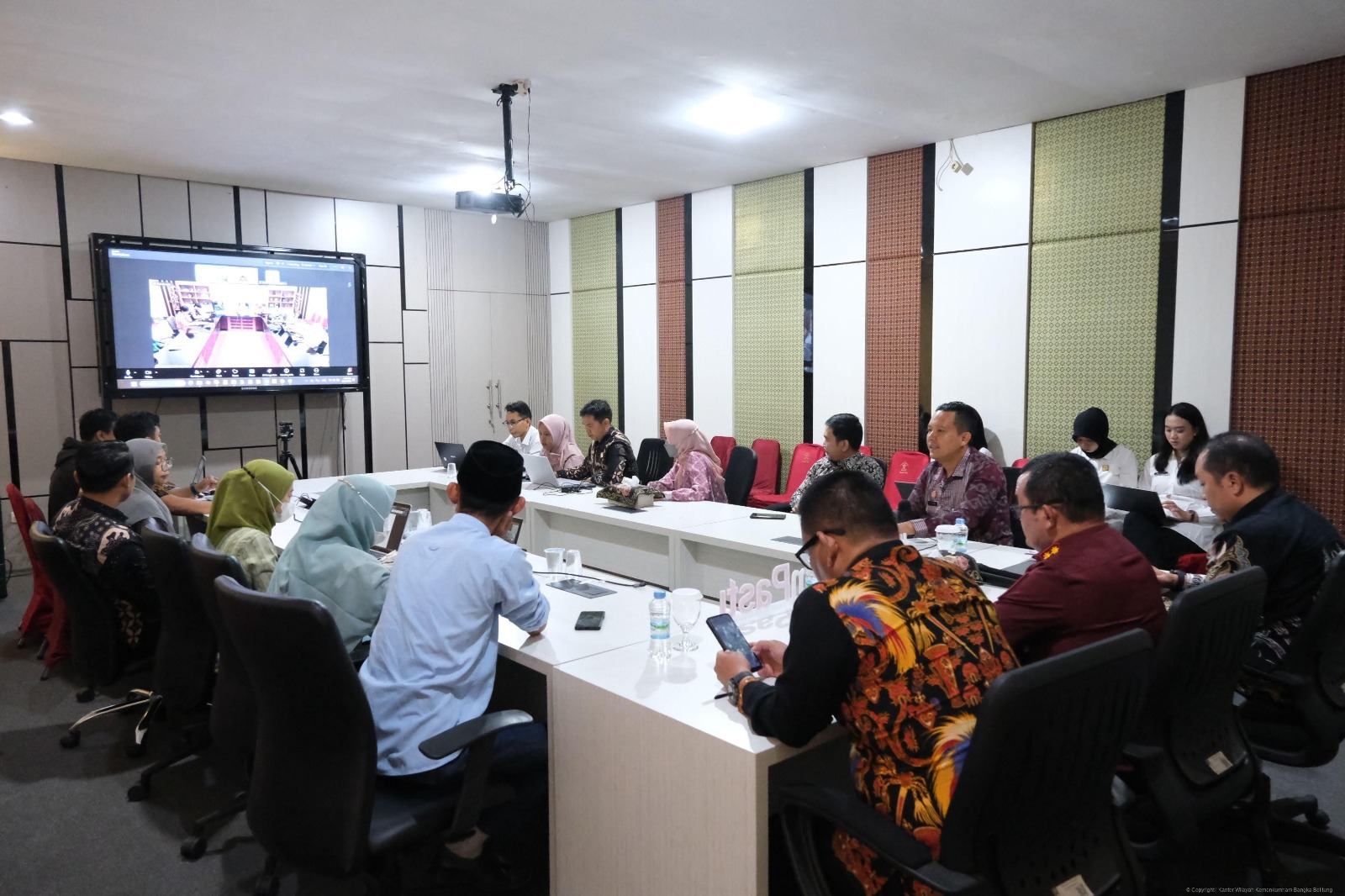 Kakanwil Kemenkum Babel Pimpin Rapat Harmonisasi Ranperda dan Ranperkada Belitung Timur