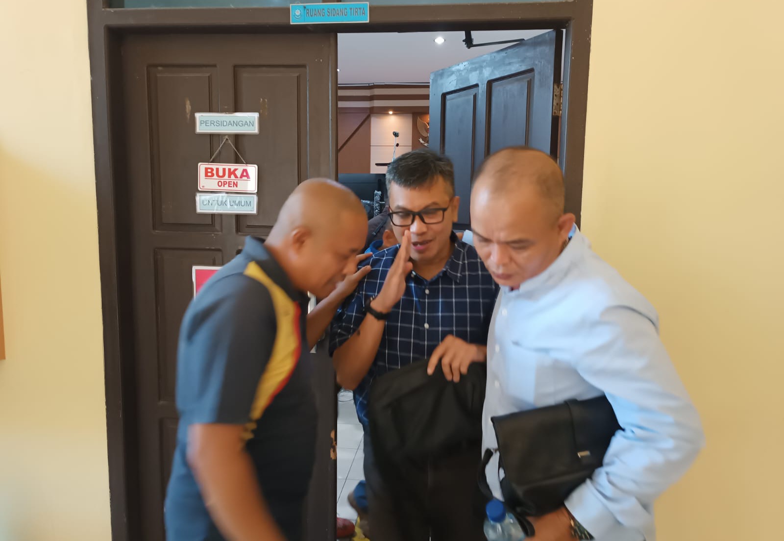 Jalani Sidang Perdana, Hakim Ketua Minta Terdakwa dr. Surya Kooperatif: Kami Bisa Menahan Saudara