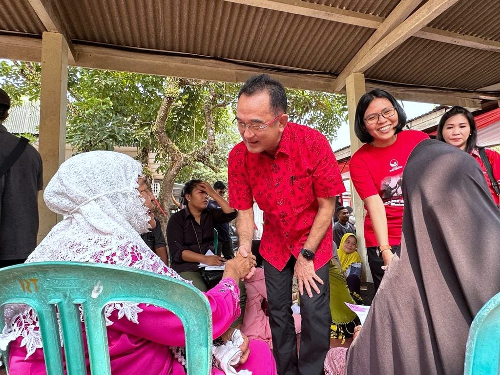 Gelar Operasi Katarak Gratis di Belitung, Rudi Center dan PDIP Tak Batasi Peserta