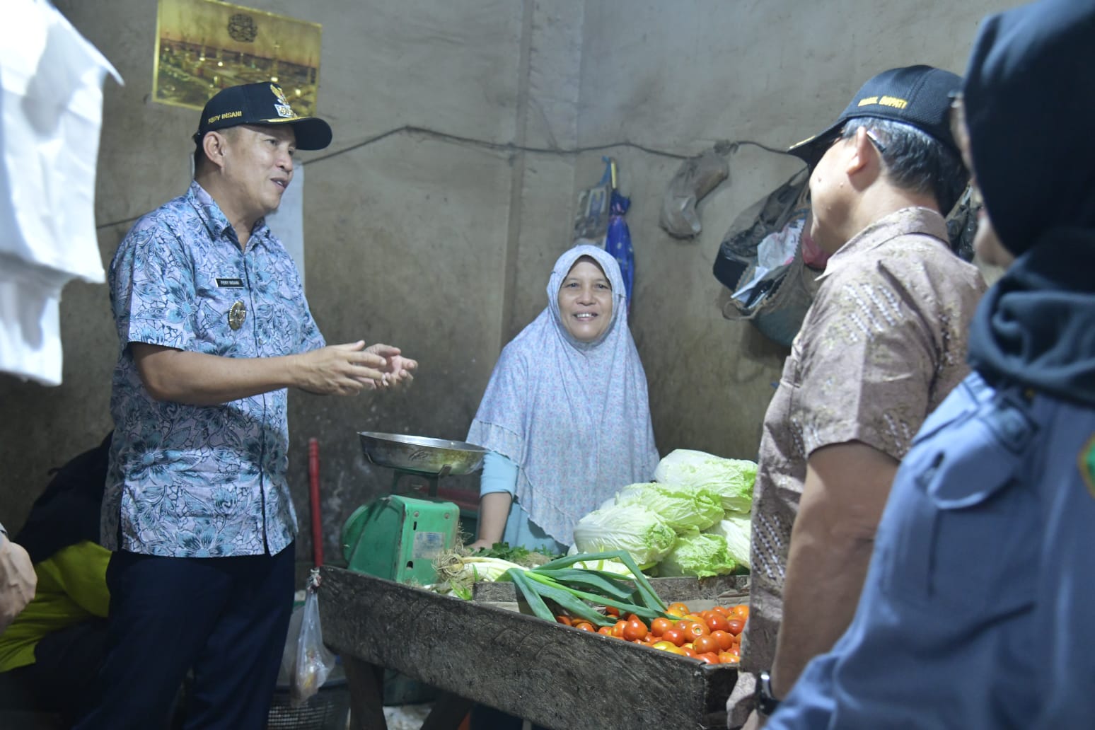 Bupati Fery Cek Ketersediaan Sembako dan BBM, Ingatkan Masyarakat Jangan Panik