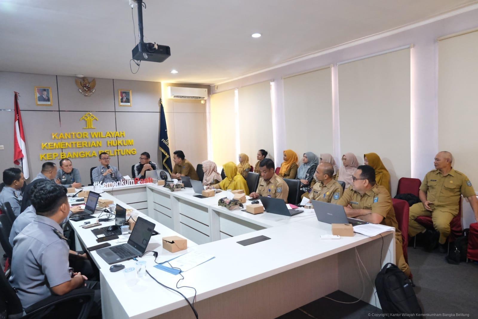 Kakanwil Kemenkum Babel Pimpin Rapat Harmonisasi Ranperda Belitung Timur Dan Ranperbup Bangka Tengah