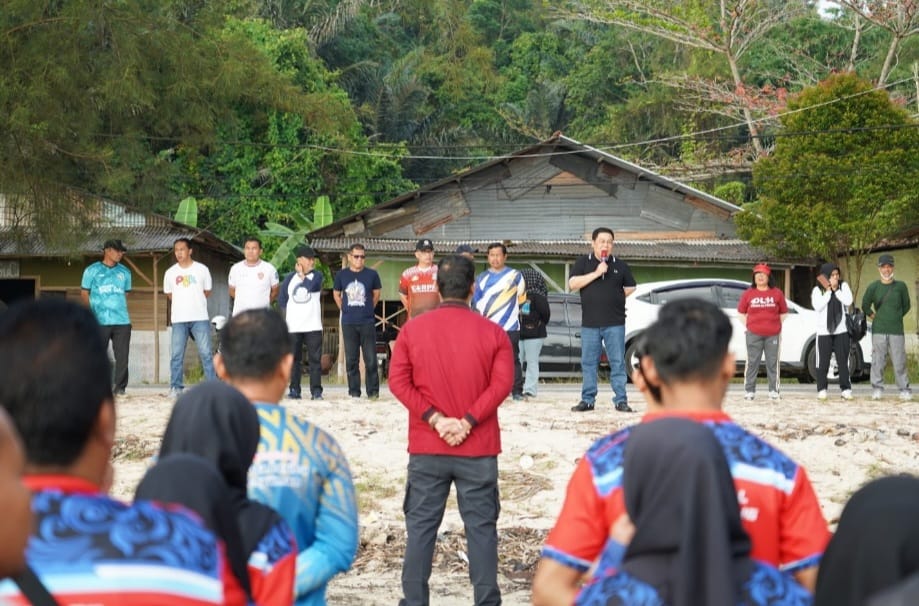 Gotong Royong HPSN, Pj Wako Unu Ajak Masyarakat Peduli Kebersihan