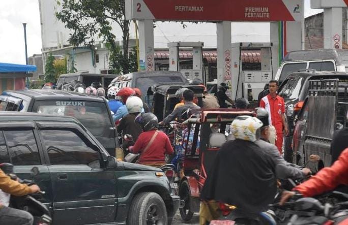 Antrian BBM di Bangka Mengular, Ini Penjelasan Pertamina Sumbagsel 