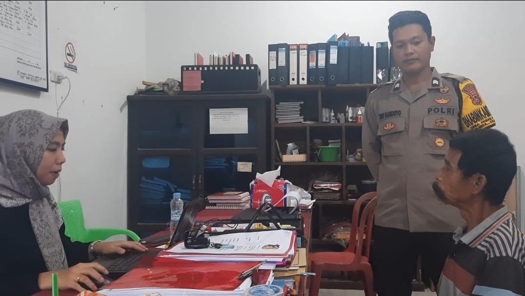 Kepincut dan cabuli Cewek ABG, Pak Kumis Di Sel