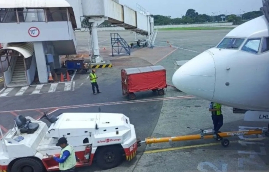 Erupsi Anak Krakatau Berimbas ke Babel, Penerbangan Bandara Pangkalpinang Dibatalkan 