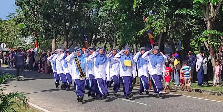 140 Regu Ramaikan Gerak Jalan di Babar, Animo Masyarakat Cukup Antusias