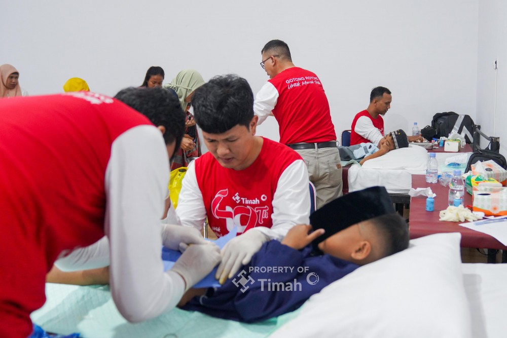 HUT ke-49 PT Timah: Ratusan Warga Bangka Ikuti Pelayanan Kesehatan Gratis dan Khitanan Massal