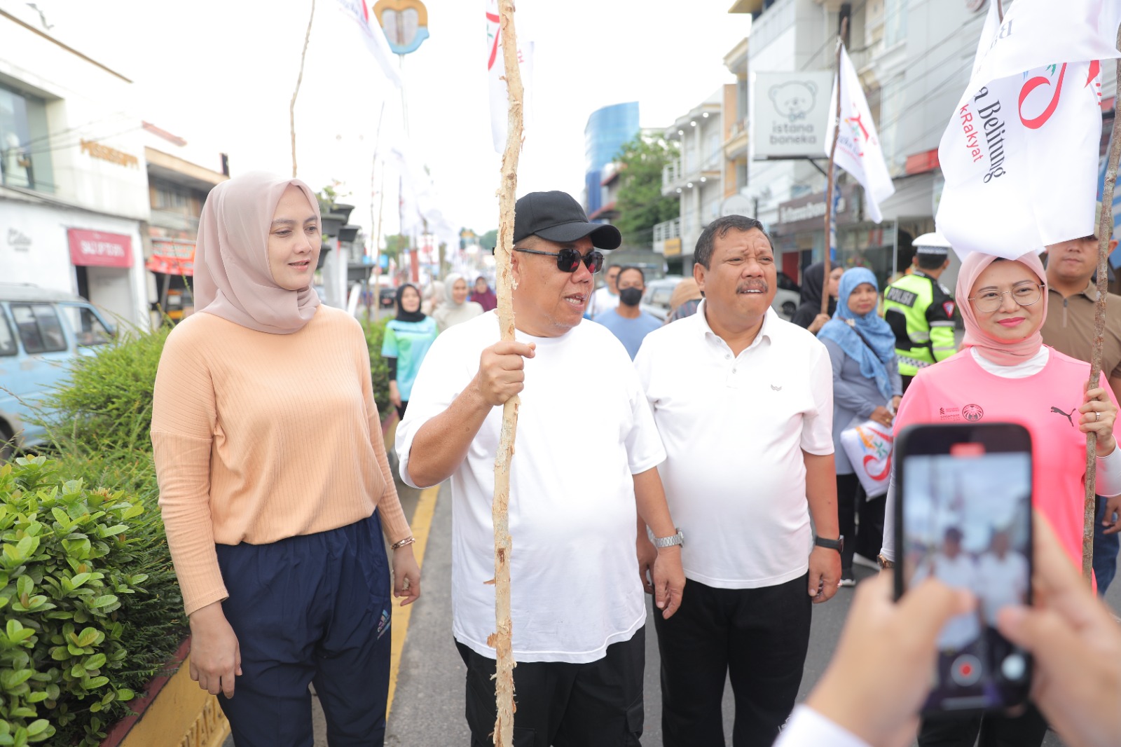 Gubernur Hidayat Bersama Ketua TP PKK Noni Gelorakan Semangat HUT ke-25 Babel 