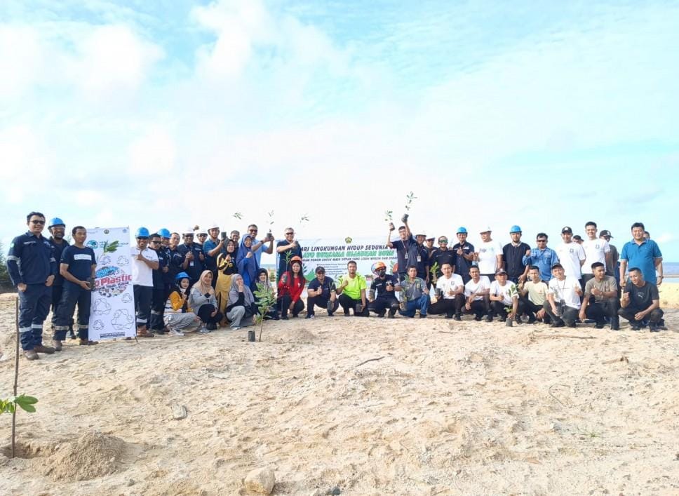 Hijaukan Kawasan Bekas Tambang, PT Timah Tanam ratusan Pohon di Kabupaten Bangka Barat