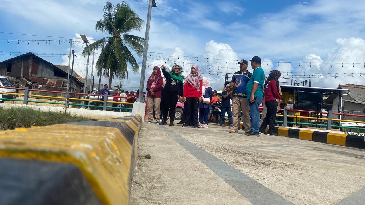 Gotong Royong Akbar Kecamatan Taman Sari Sukses, Pj Wako Lusje Apresiasi 