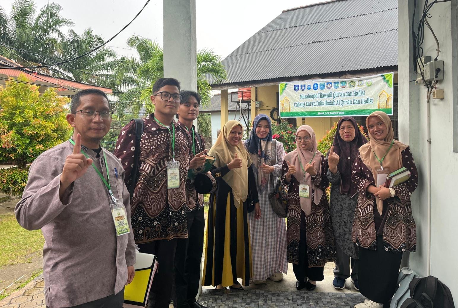 Tulis Soal Hadist, Dua Santri IC Menangkan MTQH