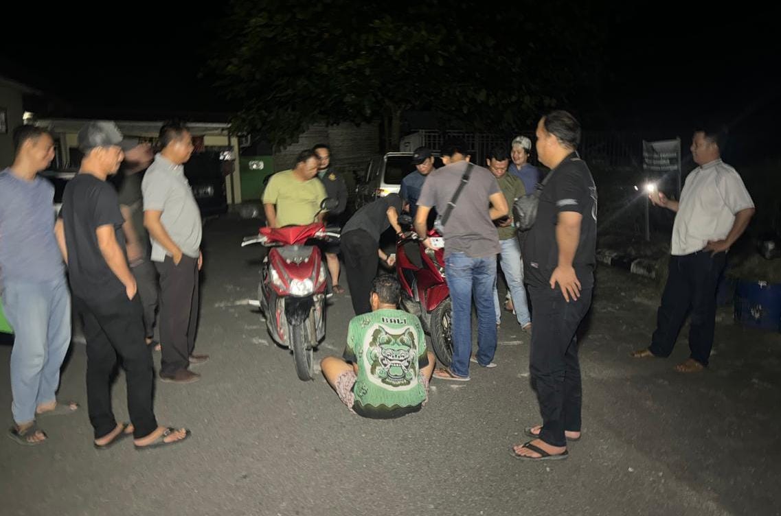 Cowok Ini Bawa Kabur Motor Dua Perempuan yang Dikenal Lewat Michat