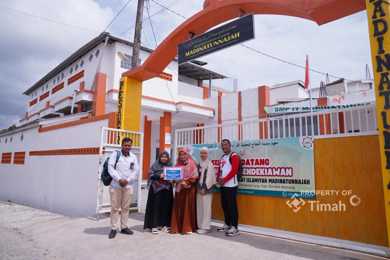 PT Timah Tbk Serahkan Bantuan Pembangunan Masjid Yayasan Khodijah Center Madani