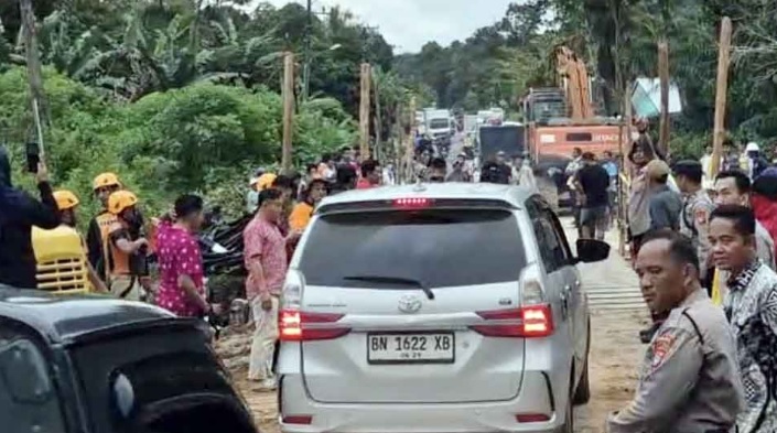 Pembangunan Jembatan Permanen Aik Ruak Beltim Tunggu 2026, Ramp Door Solusi Sementara