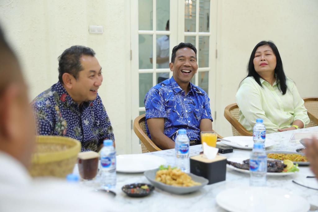 Hangatnya Makan Malam Pj Gubernur bersama Direktur PLN Icon Plus