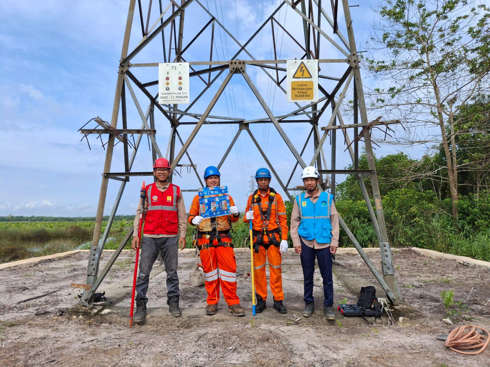 PLN ULTG Belitung Edukasi Warga soal Risiko Bermain Layang-Layang di Dekat SUTT
