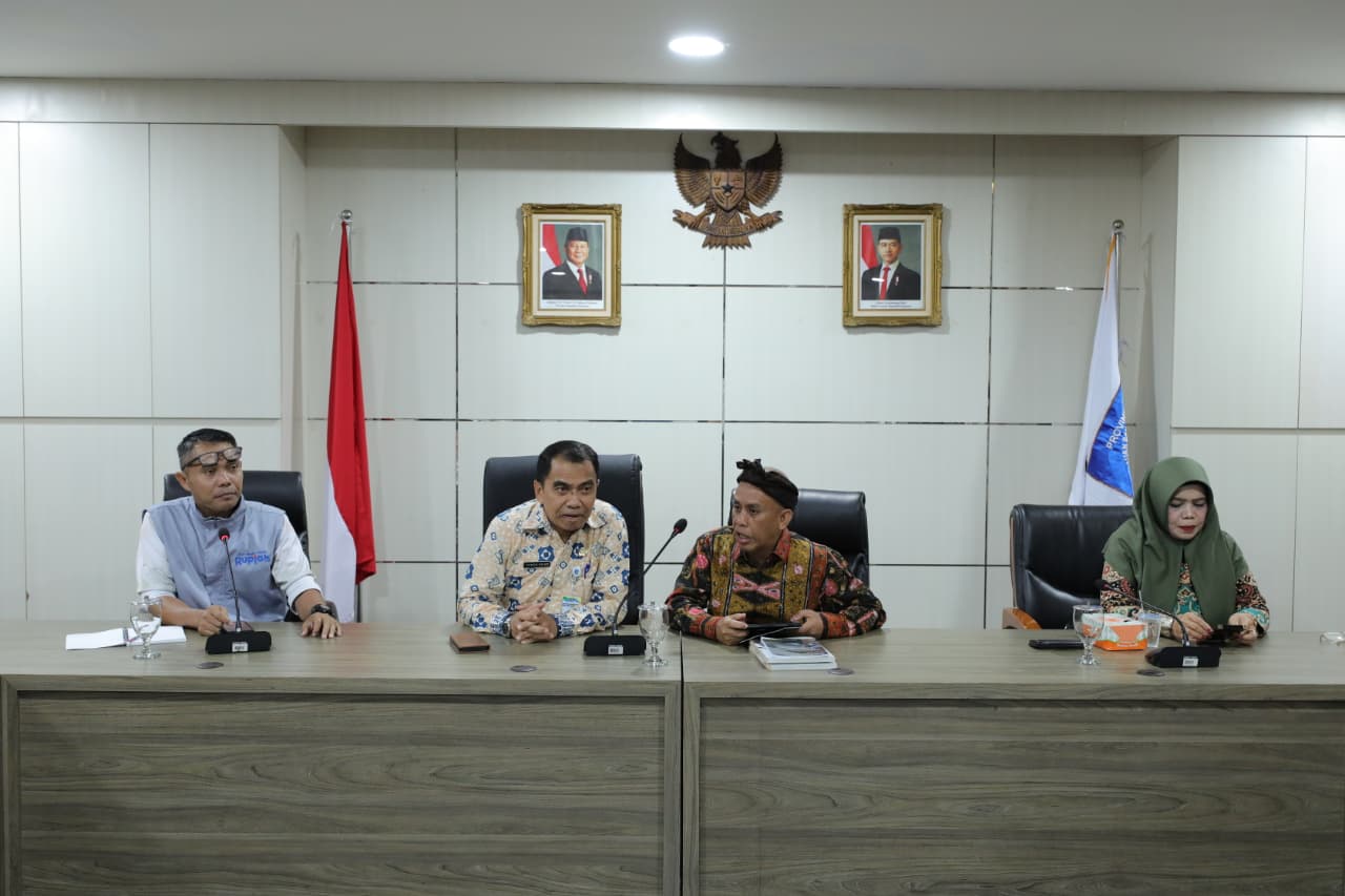 Terima Kunjungan KI Pusat, Pemprov Babel Tegaskan Komitmen Keterbukaan Informasi Publik