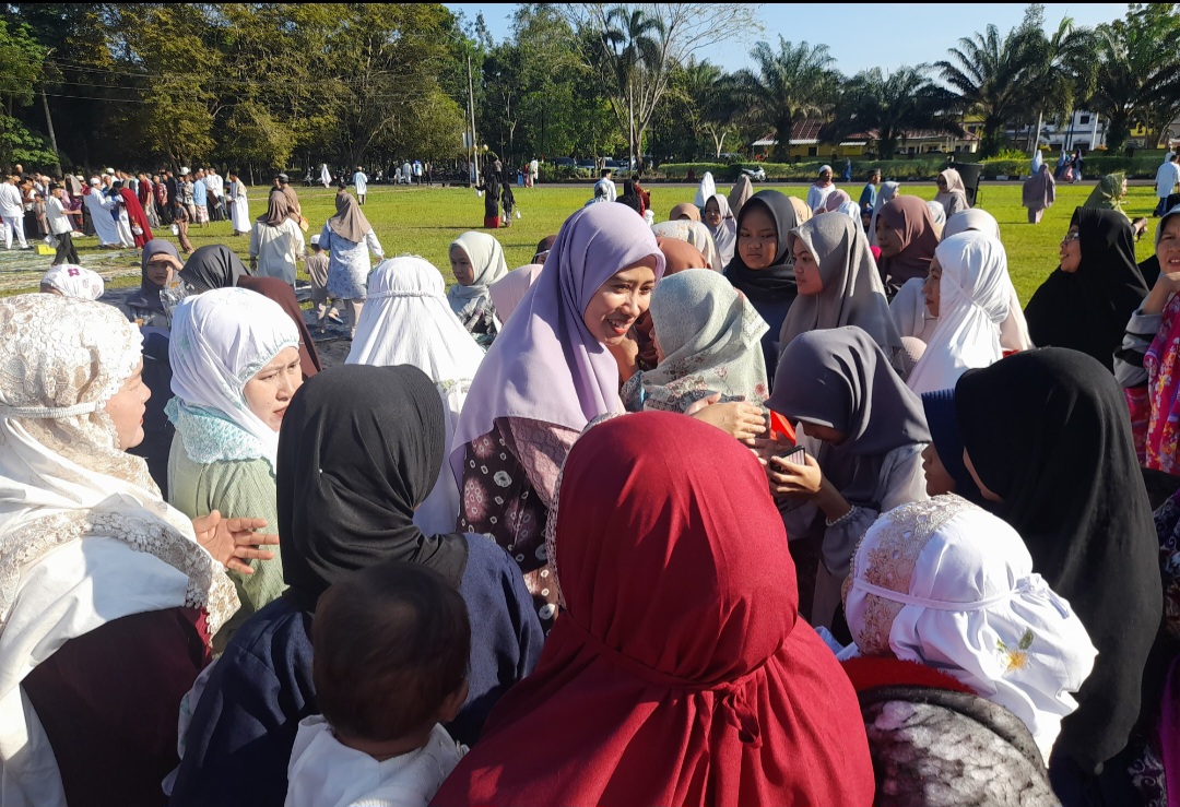 Salat Idulfitri 1445 H, Bupati Algafry Ajak Jemaah Tingkatkan Iman dan Taqwa