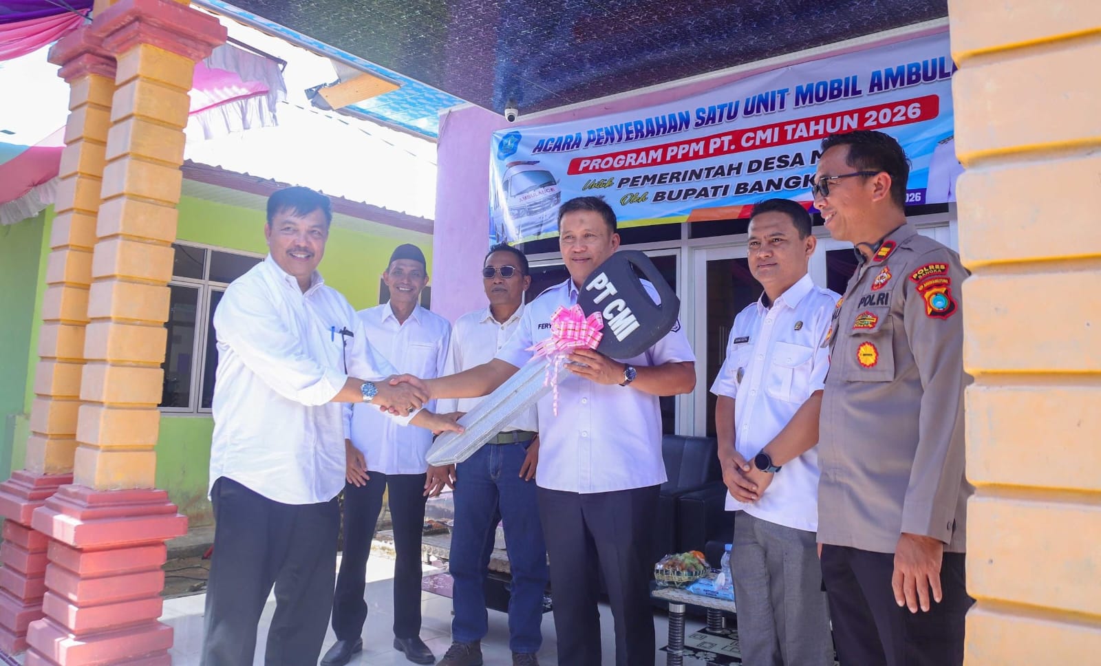 Pemerintah Desa Mapur Terima Bantuan Ambulans dari PT Cinta Mapur Indonesia   