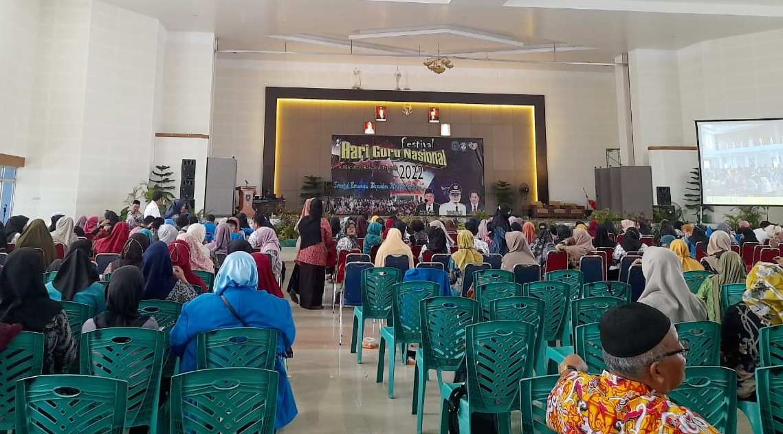 Peringatan Hari Guru Nasional di Bateng Berlangsung Meriah, Ini Kegiatannya 