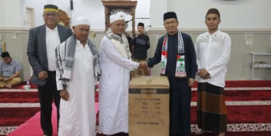 Khotbah Jumat, Bupati Bangka Tengah Ingatkan Pentingnya Fungsi Selokan di Musim Penghujan