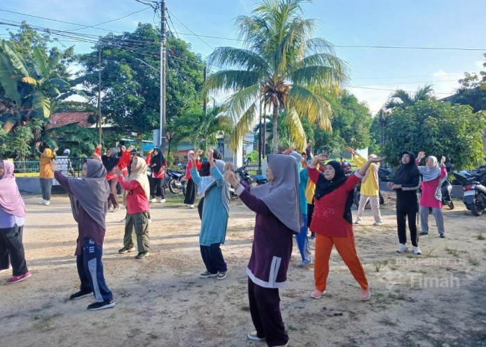 Tetap Bugar di Usia Senja, Lansia di Mentok Antusias Ikuti Senam Sehat Bersama PT Timah