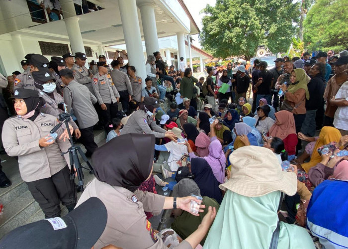 Pj Gubernur Babel Akhirnya Temui Pendemo Tolak Tambang Beriga, Ini Komitmennya