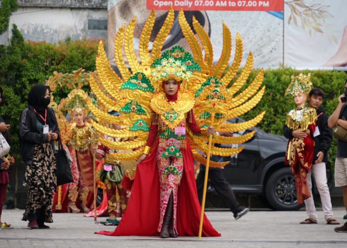 23 Peserta Beraksi di Pangkalpinang Fashion Parade Festival Beribu Senyuman 2023