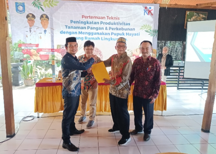 Pemkab Bangka Barat Dorong Petani Pakai Pupuk Hayati