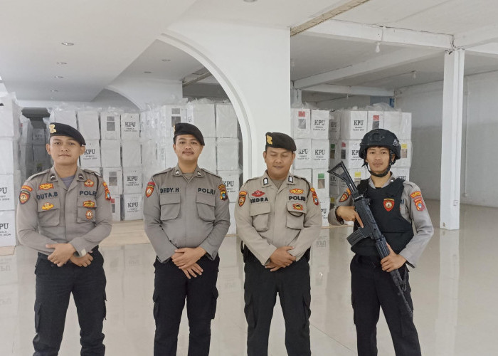 Satgas Preventif Sat Samapta Polresta Pangkalpinang Tingkatkan Pengamanan KPU dan Bawaslu