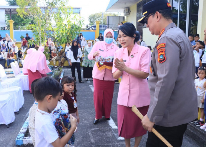 Kapolresta Pangkalpinang Hadiri MPLS TK Kemala Bhayangkari