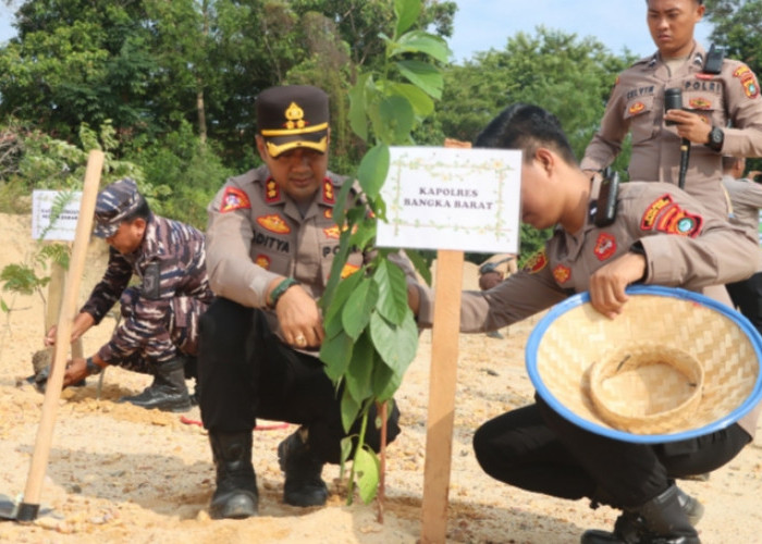 Bekas Tambang Dihijaukan Kapolres Bangka Barat