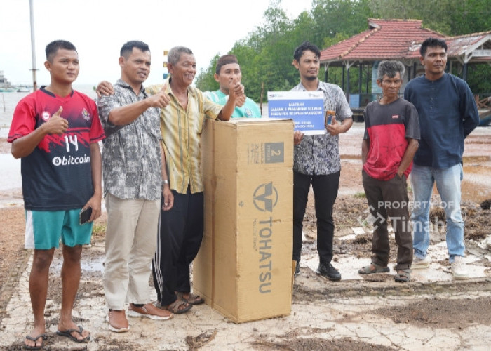 Tingkatkan Hasil Tangkapan Nelayan,  PT Timah Berikan Bantuan Bagi Kelompok Nelayan Sanggedu Desa Beruas 