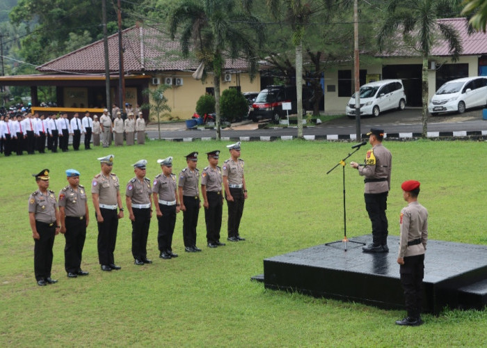 Kenaikan Pangkat 67 Personel Polres Bangka: Kapolres Tekankan Profesionalisme dan Integritas Pelayanan