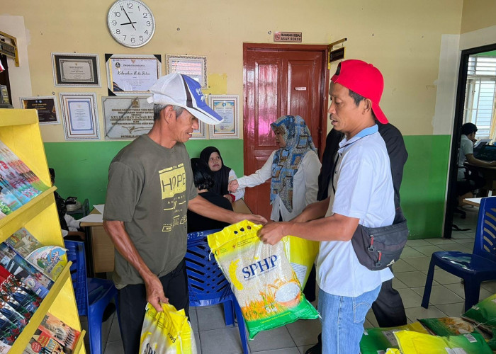 Polsek Bukit Intan Gelar Gerakan Pangan Murah Serentak di 14 Lokasi, Salurkan 21,5 Ton Beras untuk Masyarakat