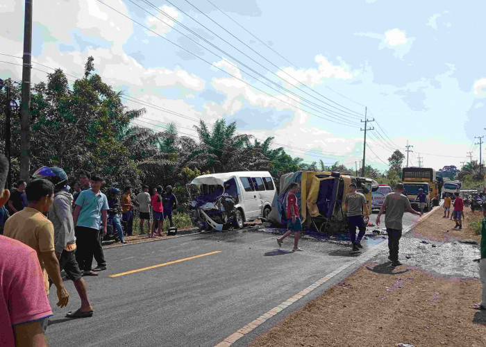 Brakkk... 3 Kendaraan Bertabrakan di Simpang Bulin, 1 Orang Meninggal Dunia