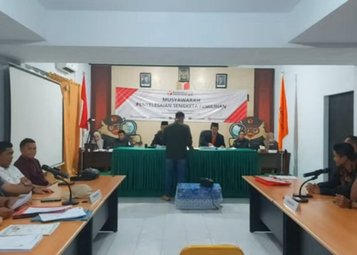 Musyawarah Terbuka Bawaslu Bangka, Tim Rato-Ramadian Tegaskan Surat Keterangan Diknas Kaur soal Ijazah Paket C