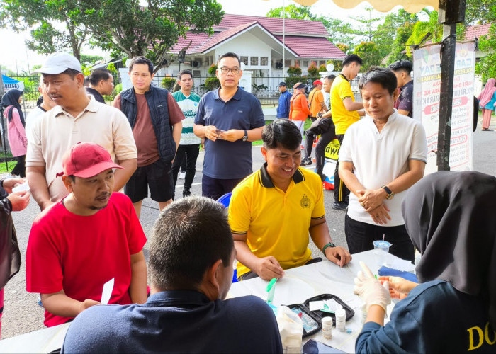 Bersama Kapolresta Pangkalpinang, Warga Pangkalpinang Hadiri Car Free Day dan Pelayanan Publik Gratis 