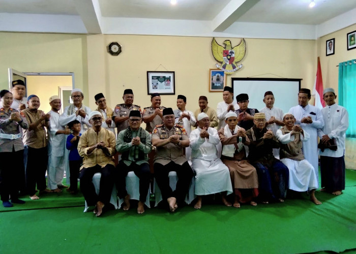 Kapolres Bangka Silaturahmi ke Pengurus Masjid Agung Sungailiat, Perkuat Sinergi Jaga Keamanan dan Kamtibmas  