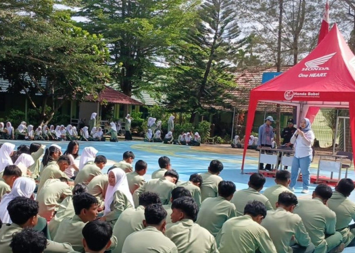 Daya Motor Sungailiat Ajak Pelajar #Cari_Aman dan Rutin Rawat Motor