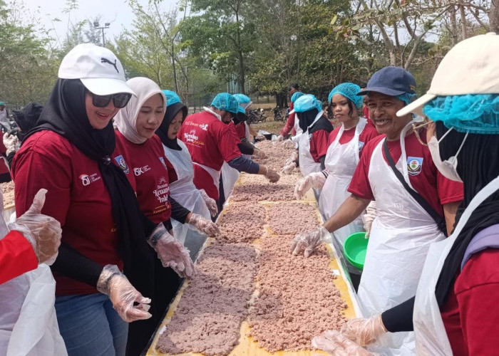 300 Tangan, 300 Kilo Belacan Habang Basel Pecahkan Rekor MURI, Debby: Ini Sejarah 