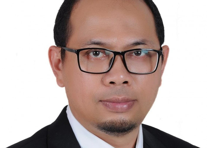 Mengurai Hambatan Hilirisasi Timah: Gagasan Segar Dr Ichwan Azwardi dalam Buku Terbarunya