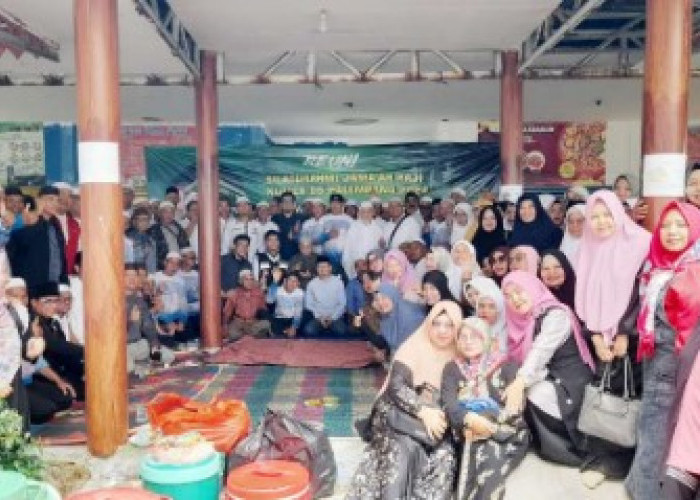 Ratusan Jemaah Haji Babel Reuni di Pantai Sumur Tujuh Koba