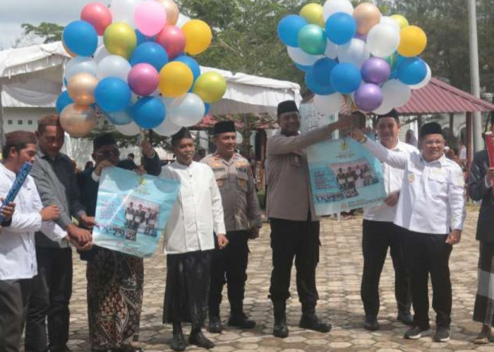 Wabup Bangka Tengah Tegaskan Peran Vital Pesantren Bentuk Generasi Berakhlak di Hari Santri Nasional 2025