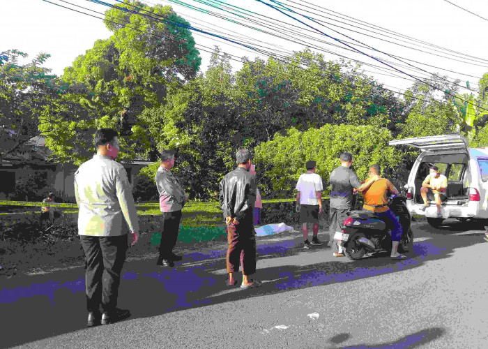 Breaking News! Pria Ditemukan Tewas di Depan Rumah di Gabek Pangkalpinang