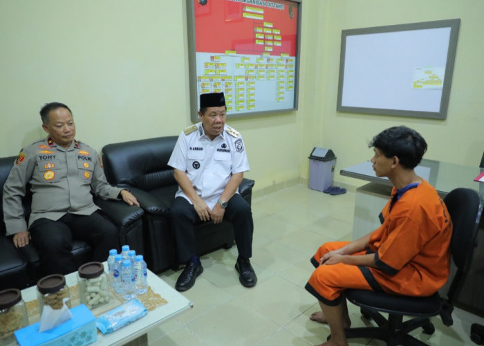 Prihatin Masalah Hukum Remaja Asal Desa Beluluk, Gubernur Hidayat Sambangi Mapolda Babel 